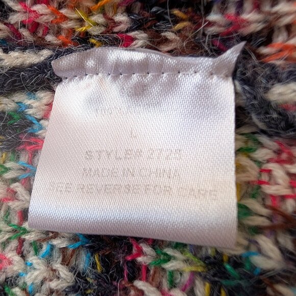 Freeway rainbow open front swing cardigan EUC Large gray and white EUC - Picture 9 of 10